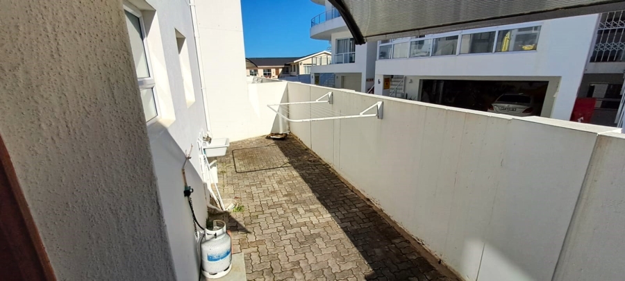 3 Bedroom Property for Sale in Jeffreys Bay Central Eastern Cape